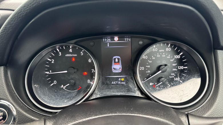 Nissan Qashqai 1.2 DiG-T N-Connecta 5dr Petrol Hatchback